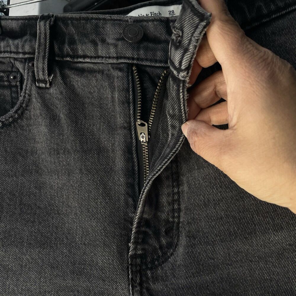 Abercrombie & Fitch The Skinny High Rise Women’s Distressed Jeans Size 28/6 - Picture 5 of 7